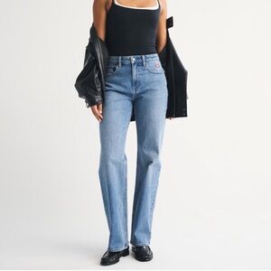 Curve Love High-Rise 90’s Relaxed Leg San Francisco 49er’s Women Denim Jeans